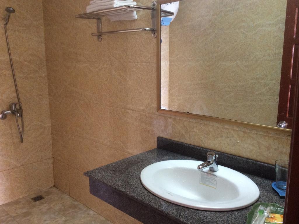 Ngoc Mai Hotel ハロン 部屋 写真